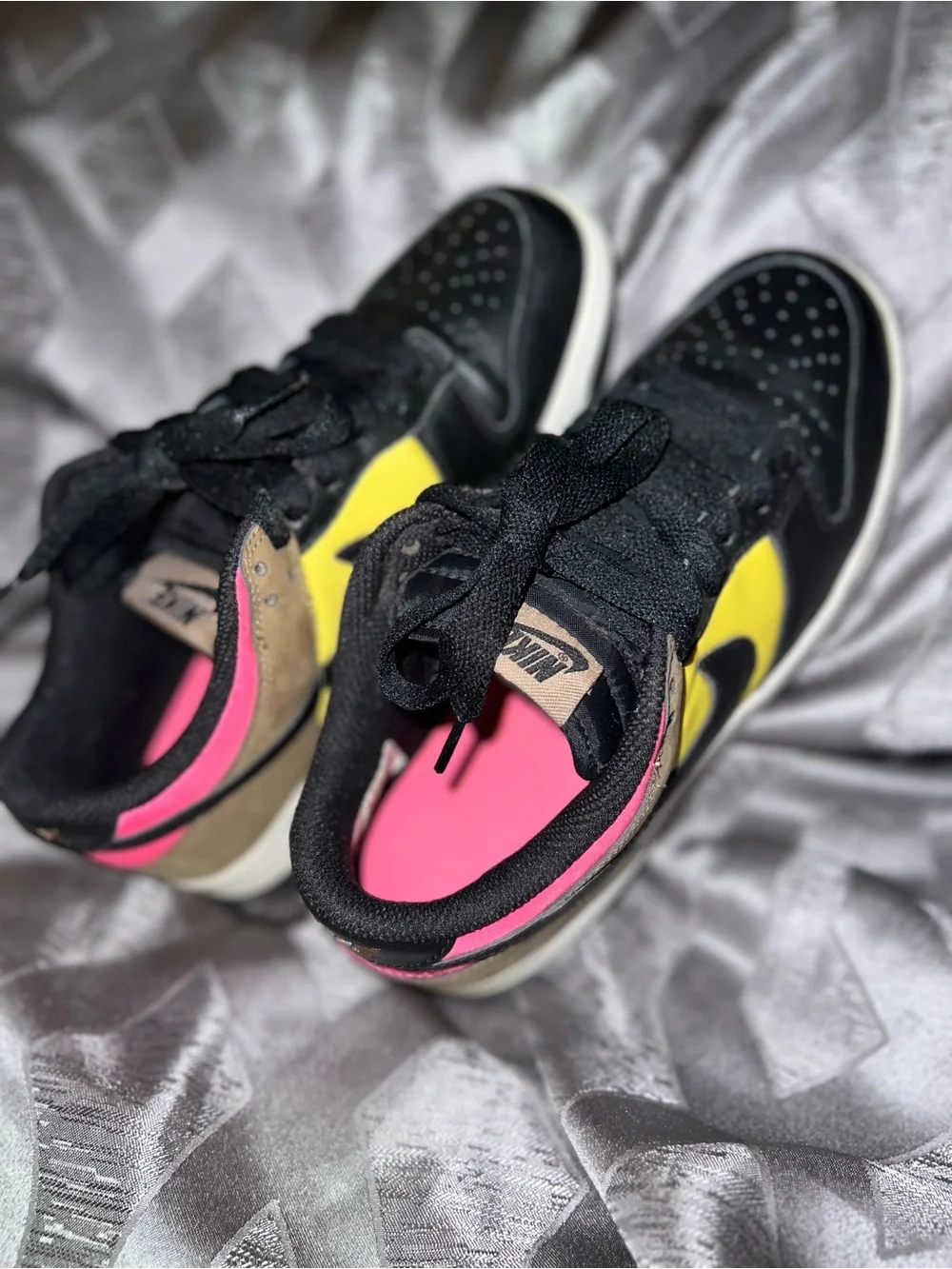 Nike Dunk Low Black Walnut Ozone Pink Yellow Women’s Size 8 Vintage 2007